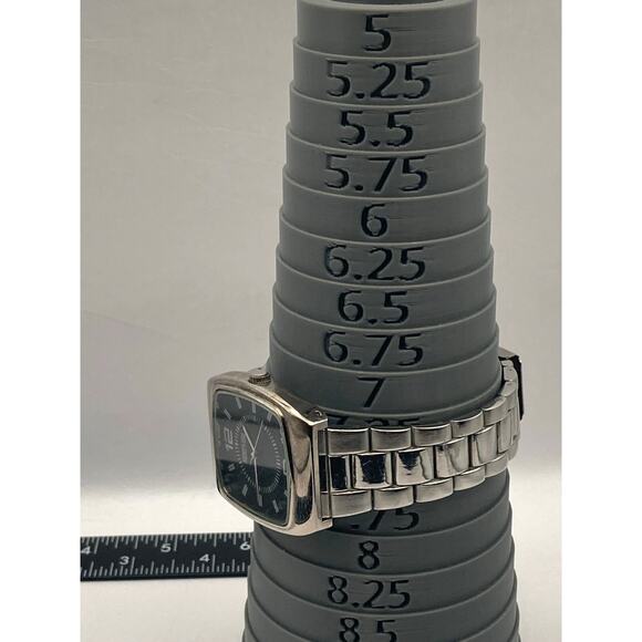 Kenneth Cole Reaction 20885 Men's Quartz Watch 36mm - New Battery - Wrist 7.25 - Picture 3 of 8